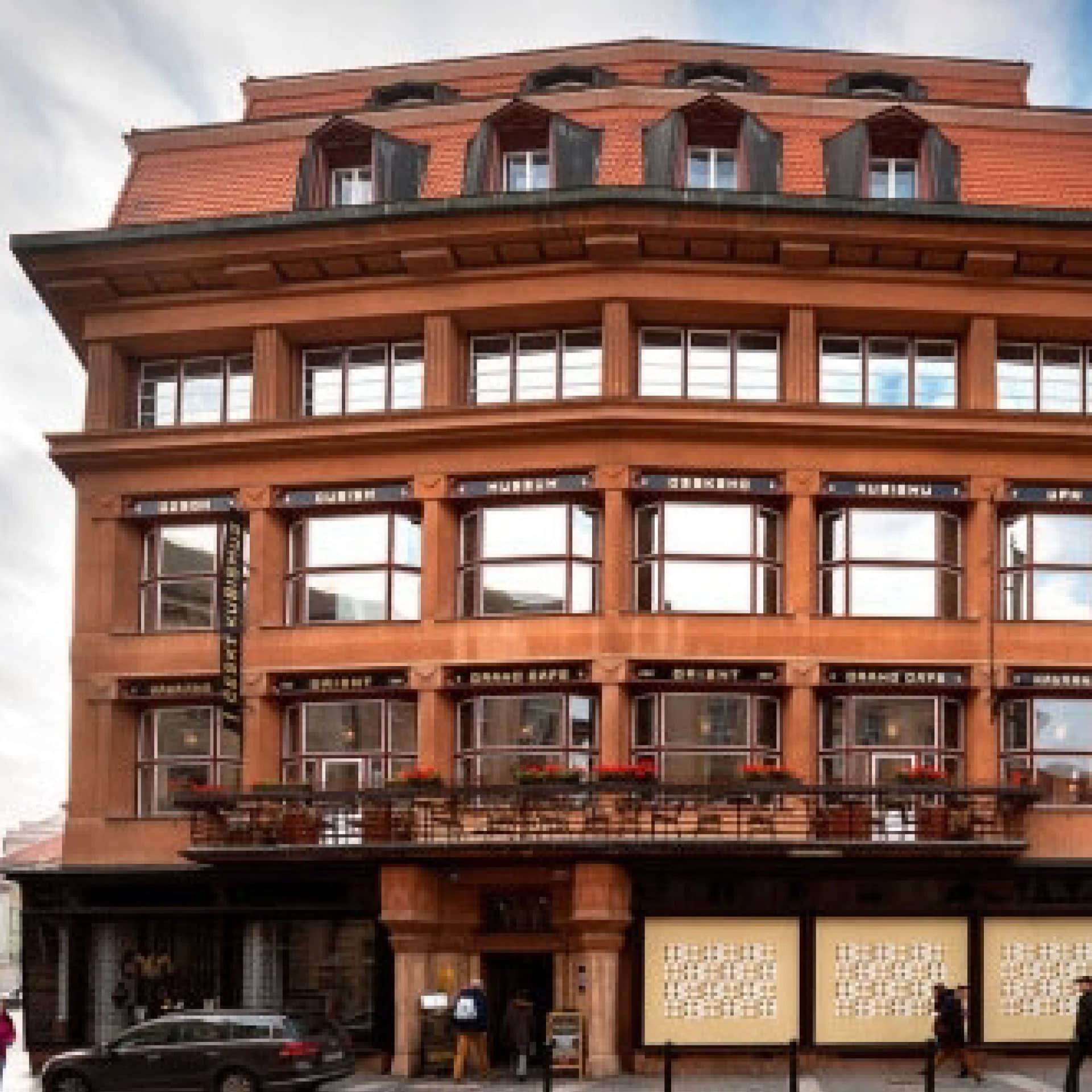 Dům u černé matky boží, Praha